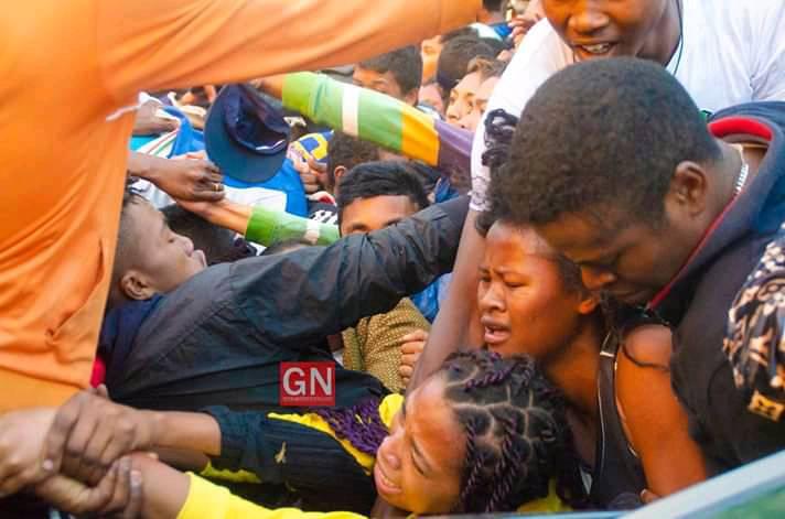 Bousculade meurtrière à Mahamasina : 16 morts et 120 blessés