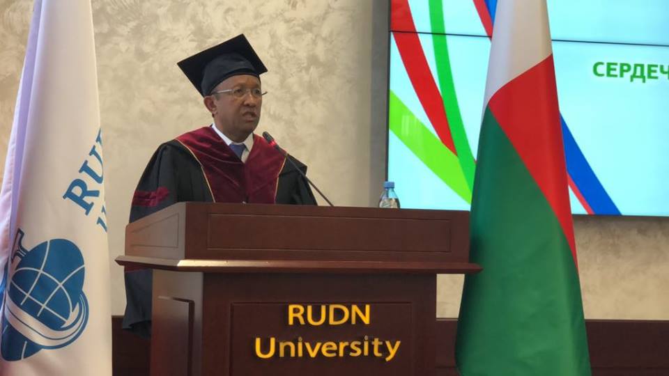 Hery Rajaonarimampianina, docteur honoris causa de l’université russe de l’Amitié des peuples