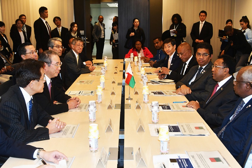 La délégation malgache visite le siège du NEC et le grand port de Tokyo