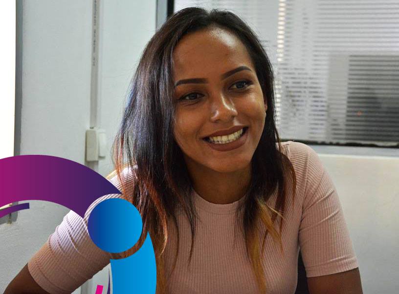 Stephanie, la starlette de la musique tropicale continue de tracer sa carrière musicale