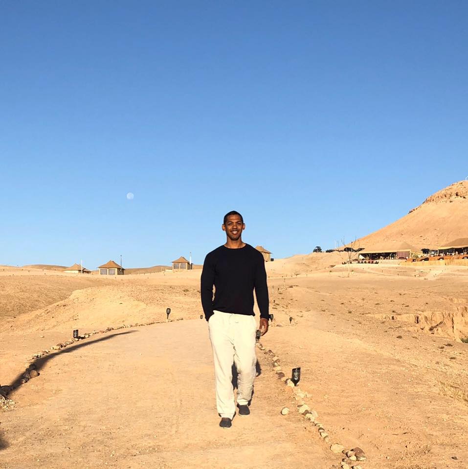 Aucune description de photo disponible.